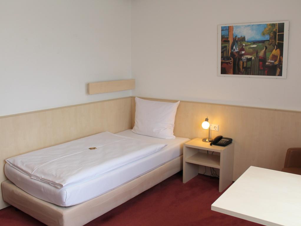 Hotel Am Bad Esslingen am Neckar Dış mekan fotoğraf