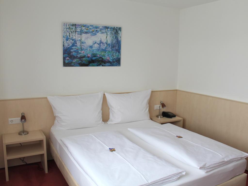 Hotel Am Bad Esslingen am Neckar Dış mekan fotoğraf